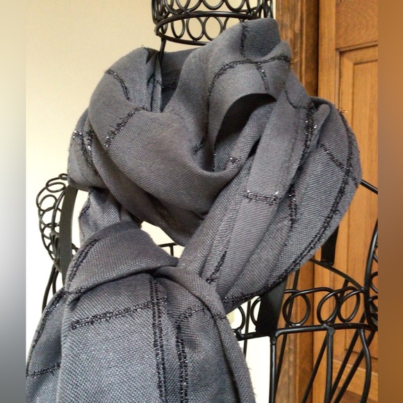 Gulsoy gun metal grey Turkish cotton scarf, pristine, 68”x26” - Picture 4 of 5